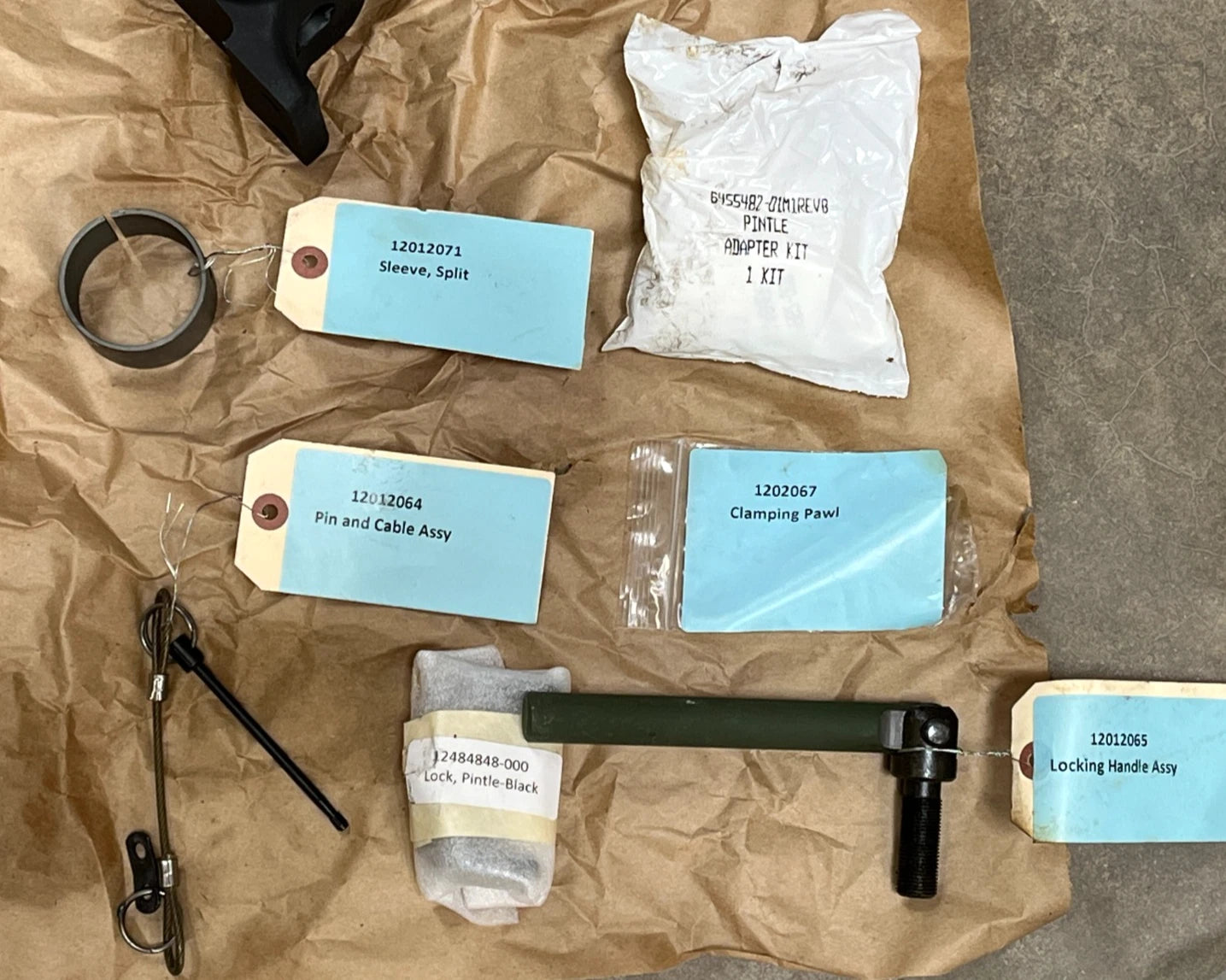 HMMWV M1123 M1114 M998 NOS BAE PINTLE HOOK ADAPTER KIT 13014407