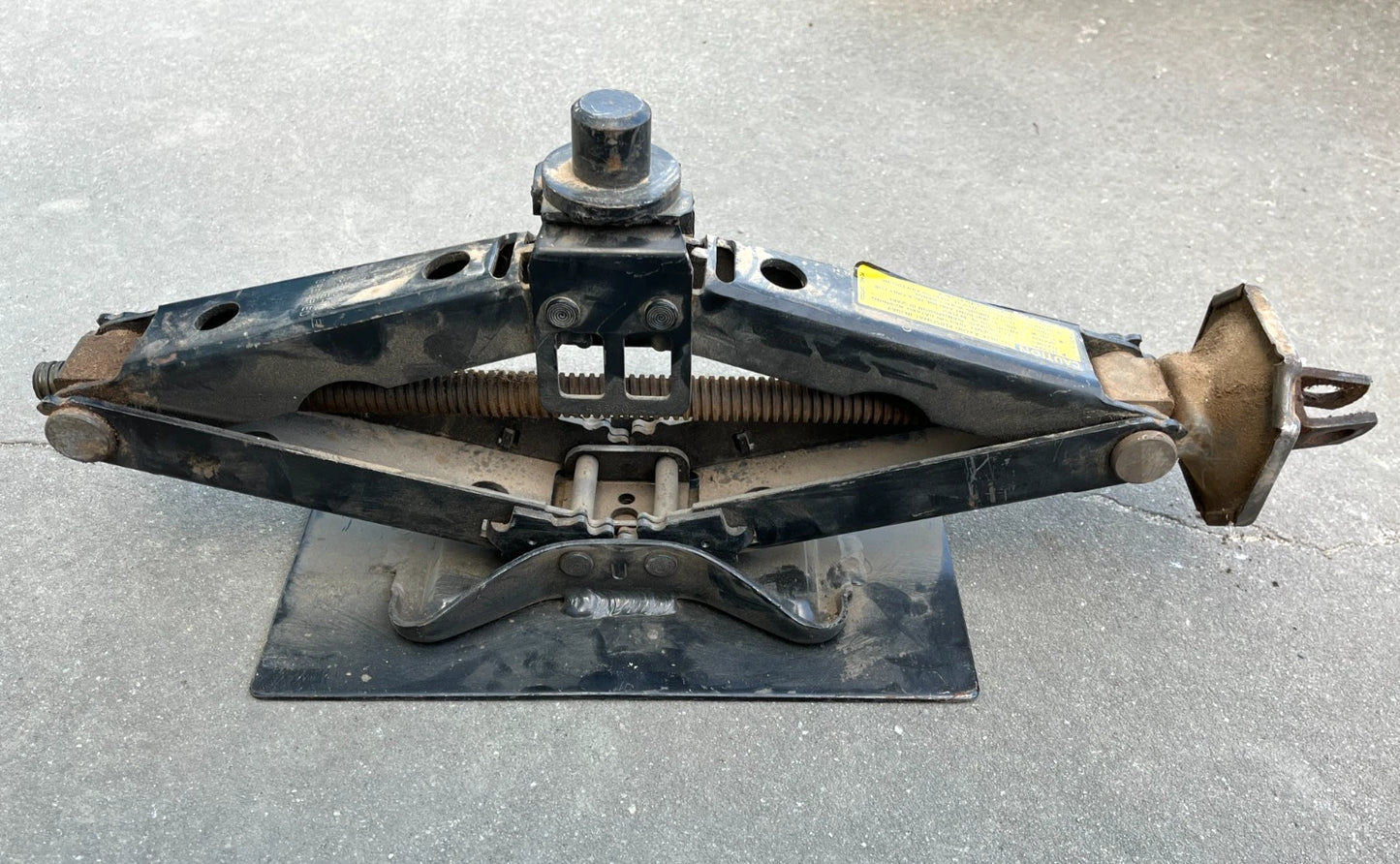 OEM HMMWV 3.5 TON 12447042 18'' HAND COMPACT SCISSOR LIFT JACK 5939822L *AS-IS*