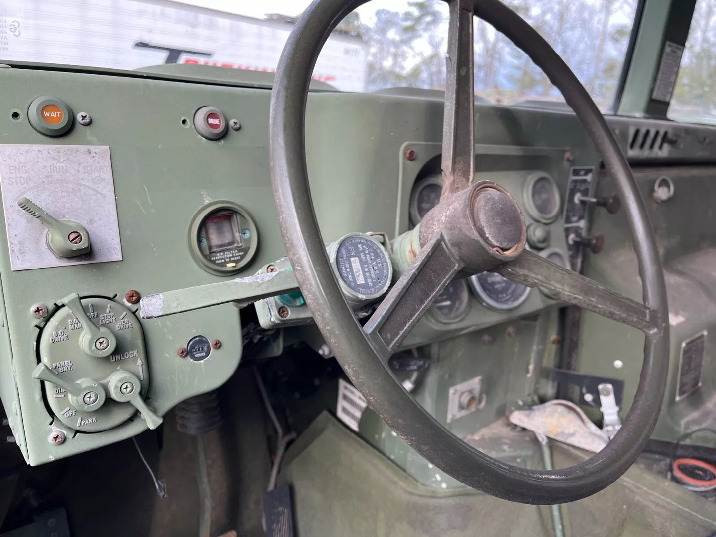 M998 4 MAN WITH HELMET TOP HUMVEE HMMWV WITH 4,007 MILES FOR SALE