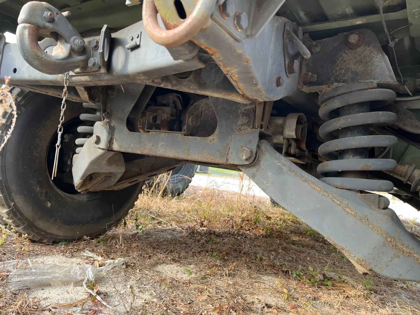 M998 4 MAN WITH HELMET TOP HUMVEE HMMWV WITH 4,007 MILES FOR SALE