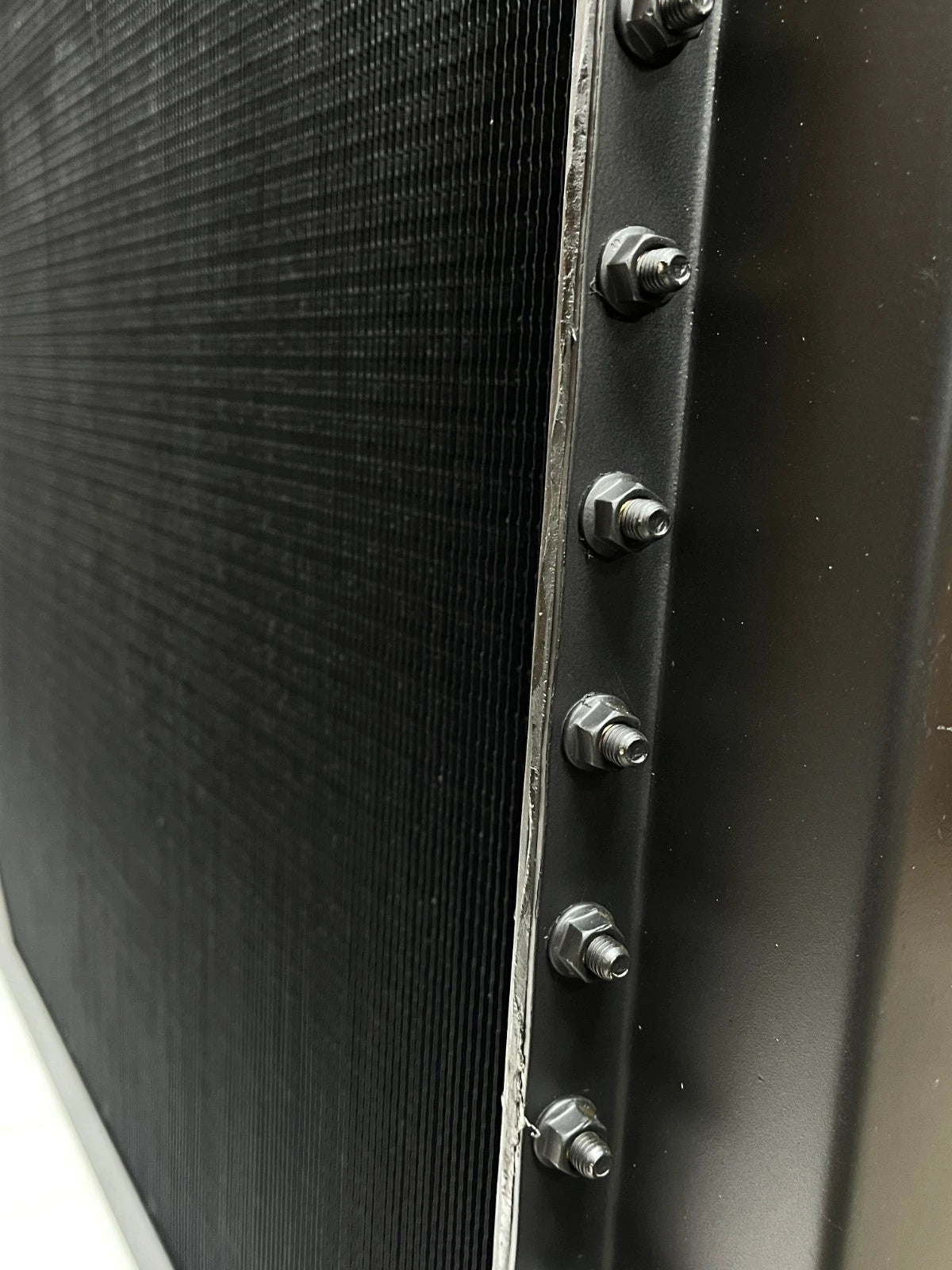 NEW M939 M923 M925 M929 M900 A1 A2 SERIES 5 TON TRUCK RADIATOR 11669165 2930-01-133-2143