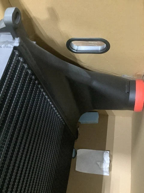 M916A3 M915A3 2001 1716 HEAVY DUTY ENGINE COOLANT RADIATOR 2930-01-505-7554