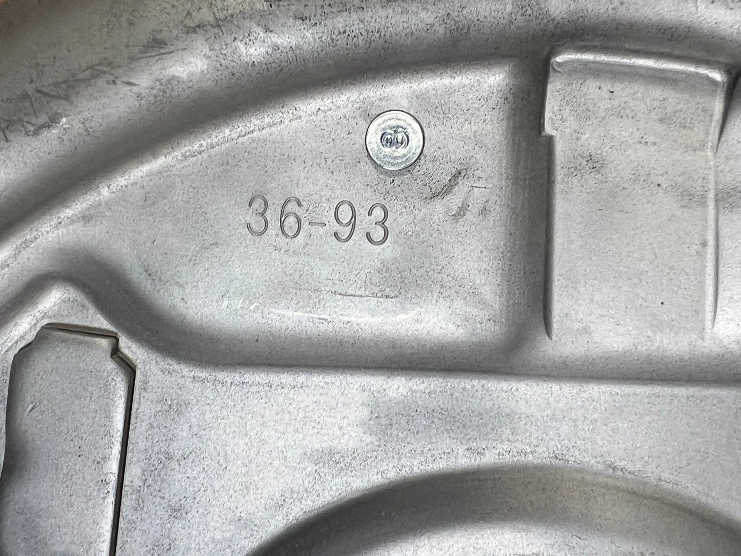 M119A1,105MM HOWITZER 12593001 SHOE TYPE BRAKE ASSY RH 13016037 2530-01-456-9105