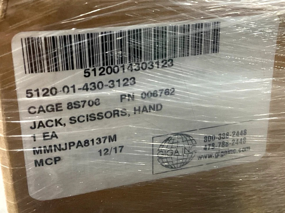 NEW OEM SURPLUS HMMWV 3.5 TON 12447042 18'' HAND COMPACT SCISSOR LIFT JACK 5939822L NOS