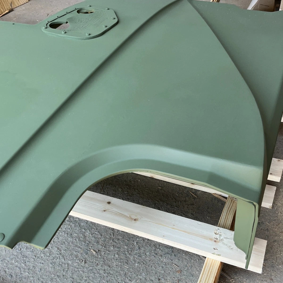 OEM M1113 M1114 M1116 HMMWV FIBERGLASS HOOD 12469257 RCSK17180 2510-01-432-3338