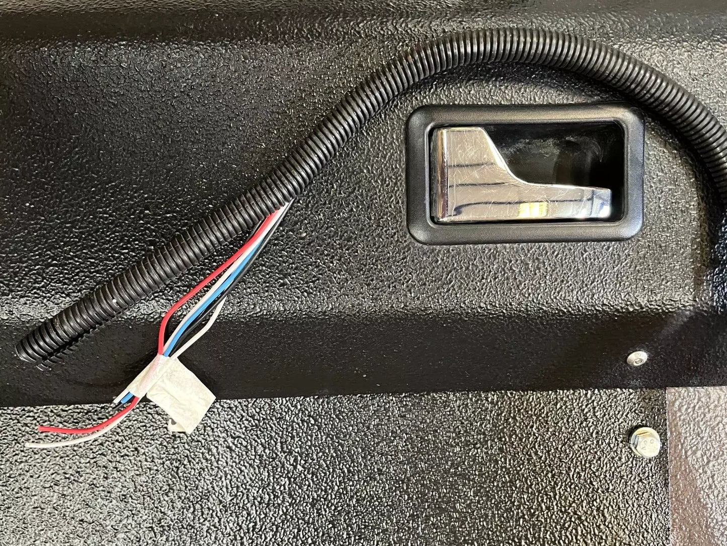 MOD MAFIA CUSTOM HUMMER H1 POWER DOORS LOCKING KEYFOB POWER WINDOWS AND CONSOLE