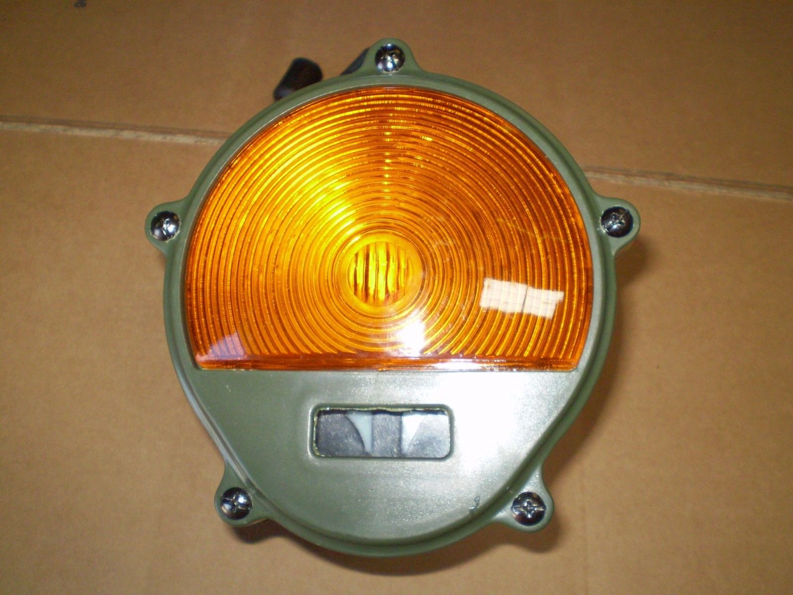 M35A2,M54,M800,M90 2.5 Ton HMMWV Front Amber TURN SIGNAL Parking Light –  SECO Parts and Equipment