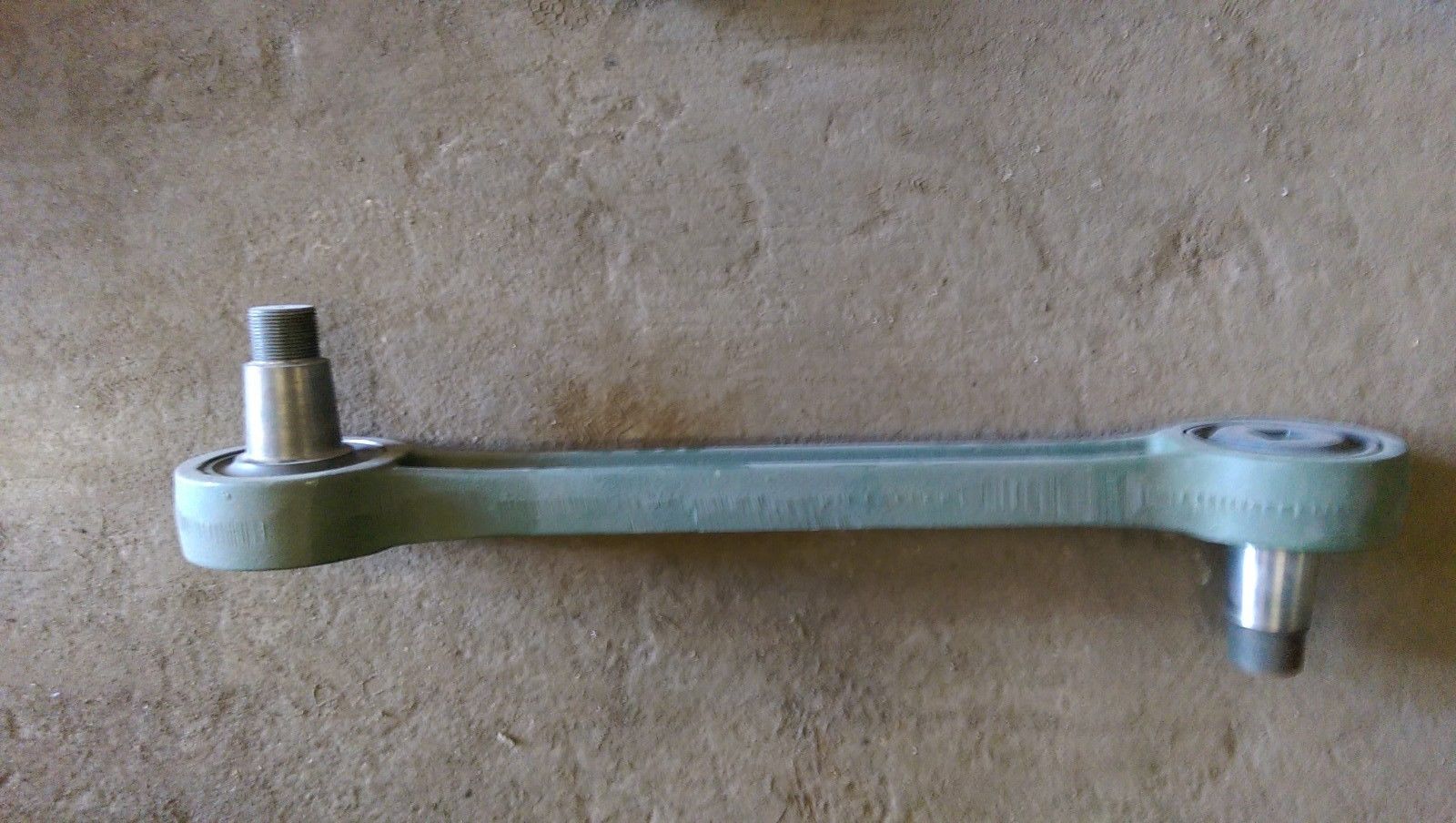 5 Ton Axle Torque Aligning Rod M939 M809 5 Ton 8728126 2530-00-933 5 Ton Axle Torque Aligning Rod M939 M809 5 Ton 8728126 2530-00-933