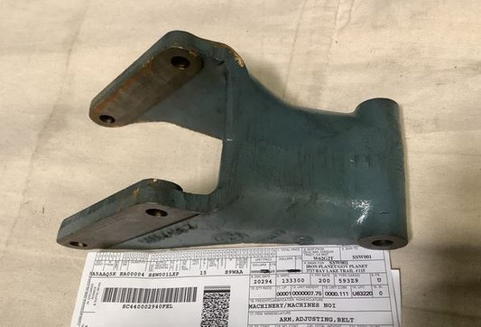 M916A2 Alternator Bracket Arm Detroit Diesel  23521119  2920-01-320-8939