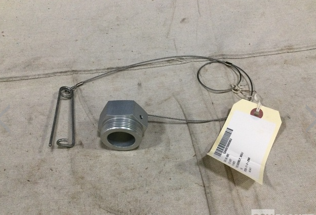 Sealing Plug Assembly – Fits MRAP A4 M-109 Navistar – 3684232C1, 446721 – NOS, Made In USA