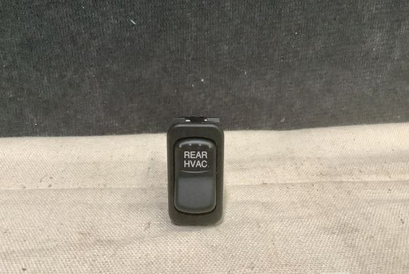 5930-01-583-8670	MRAP SWITCH PUSH BUTTON 8961K2956 3845578 REAR HVAC