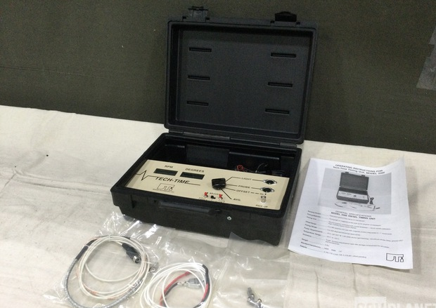 Humvee Compression Tester HMMWV M998 Diesel Tach & Timing Tester DTI 3300-S w/ Case and Instruct ...
